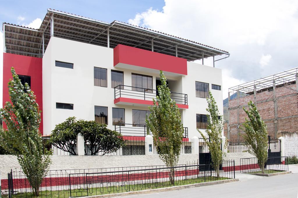 Hostal Santa Rosa Caraz Ngoại thất bức ảnh